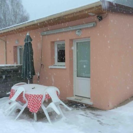 Le Coin Tranquille Au Pied Du Puy De Dome Apartment Pontgibaud Bagian luar foto