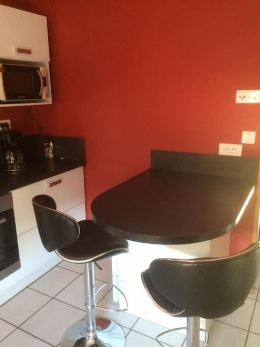 Le Coin Tranquille Au Pied Du Puy De Dome Apartment Pontgibaud Bagian luar foto